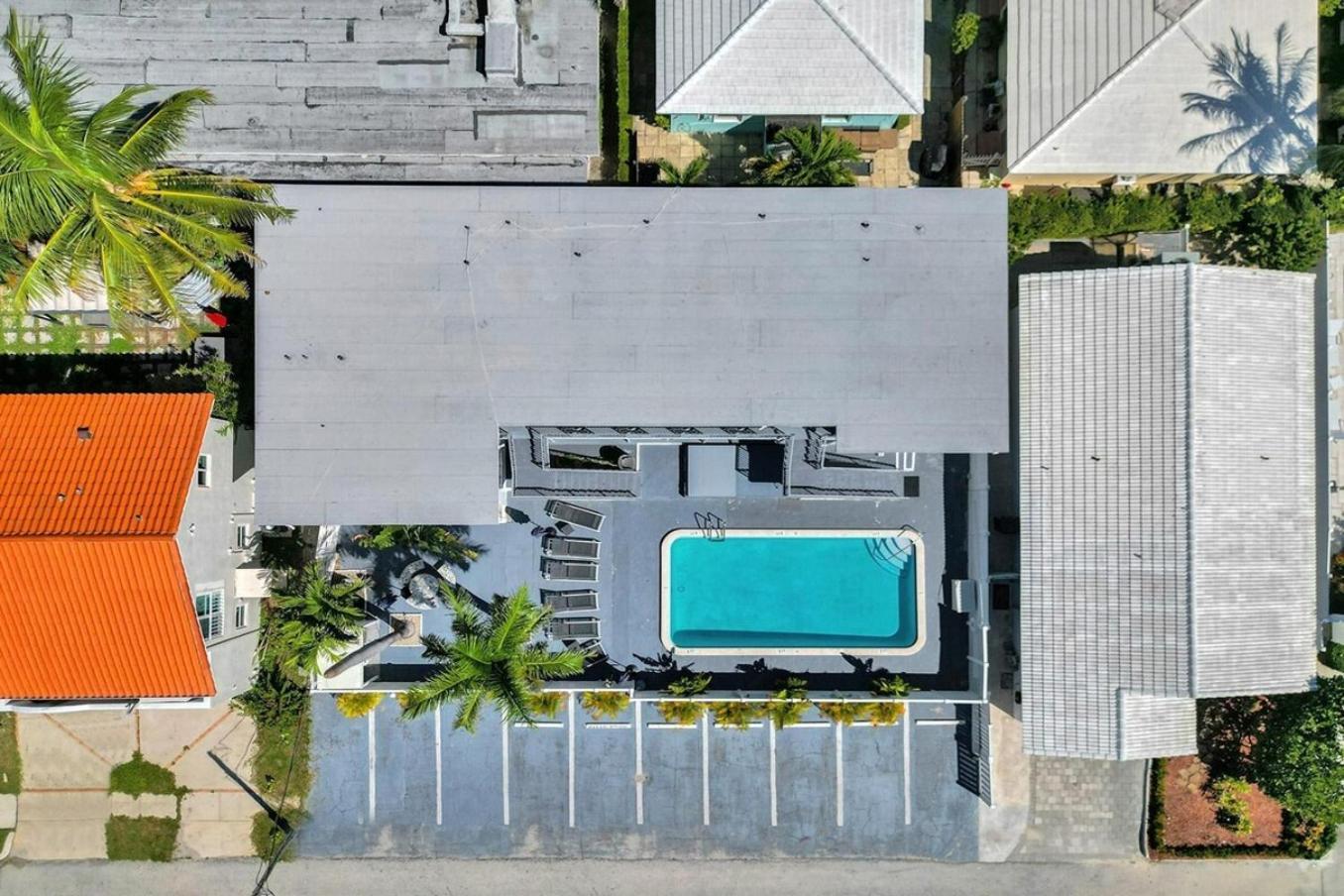Waves On Desoto Rental Unit With Pool Hollywood Dış mekan fotoğraf